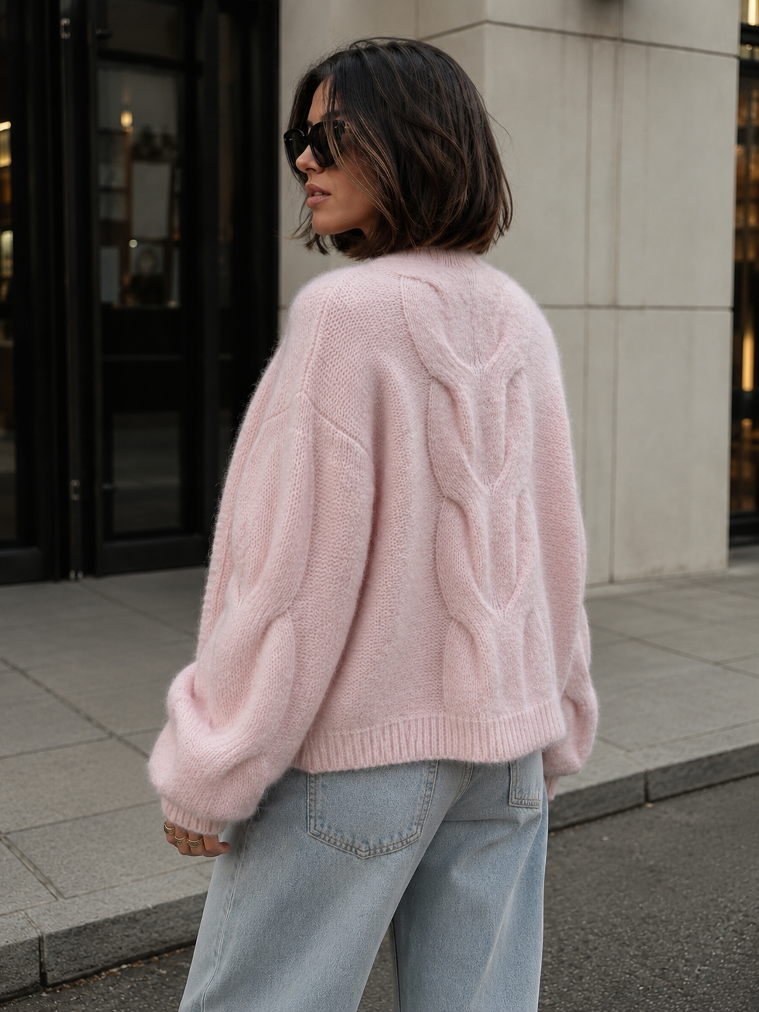 A Chunky Cable Knit Open Cardigan (CURVY)
