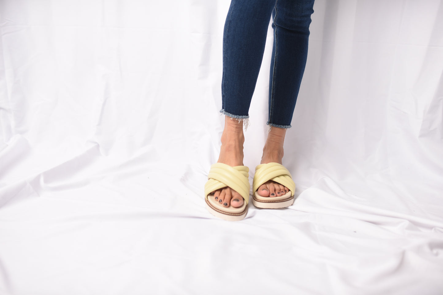 Grace Puff Strap Slide (Lime)