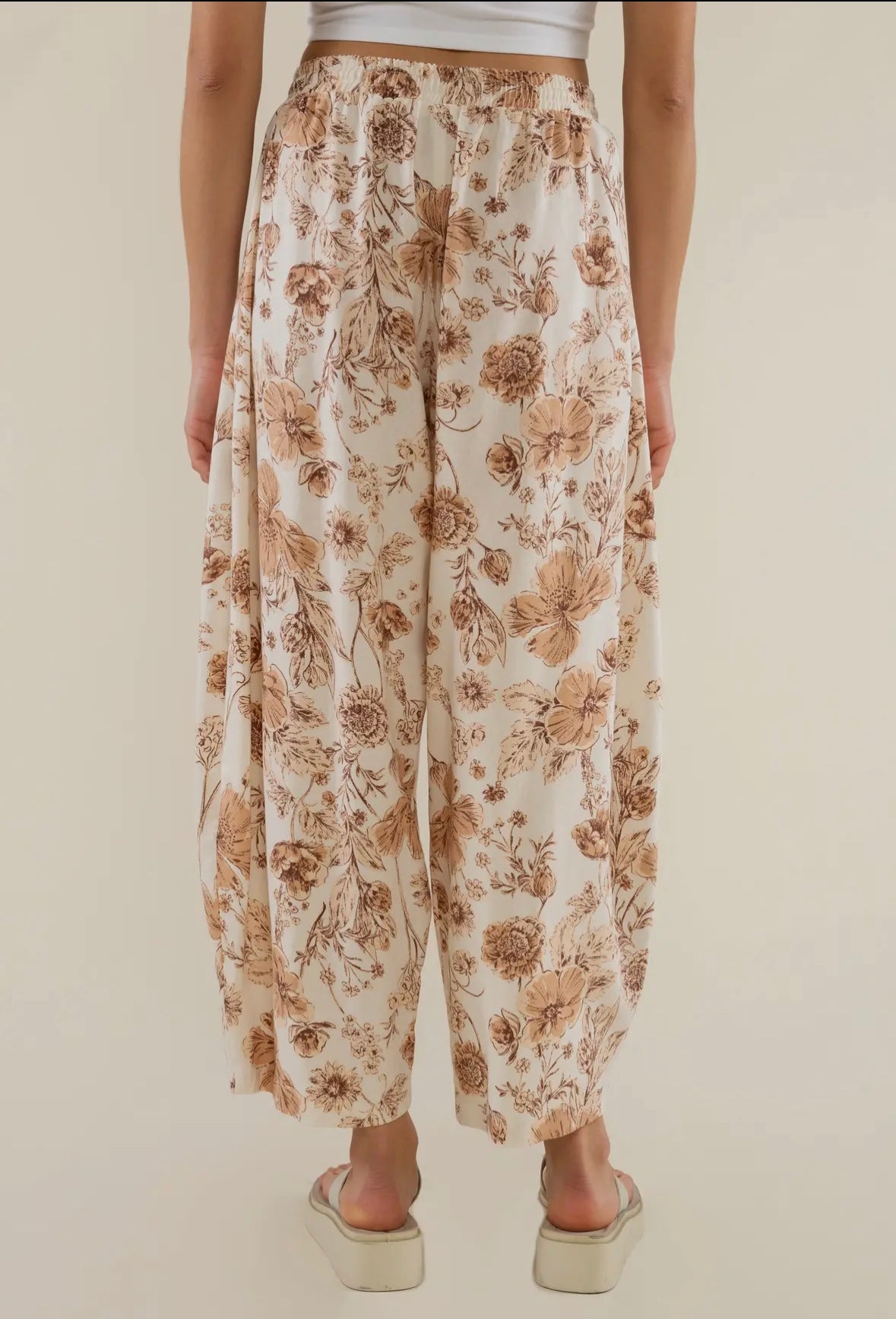 A Curvy Printed Lantern Pant USA Made