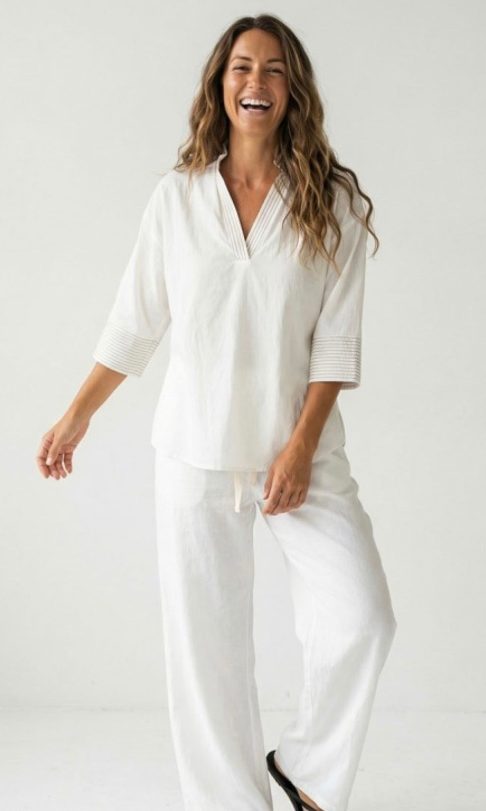 A V-neck 3/4 Blouse
