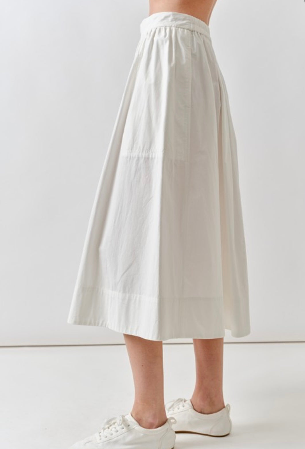 A White Poplin Skirt