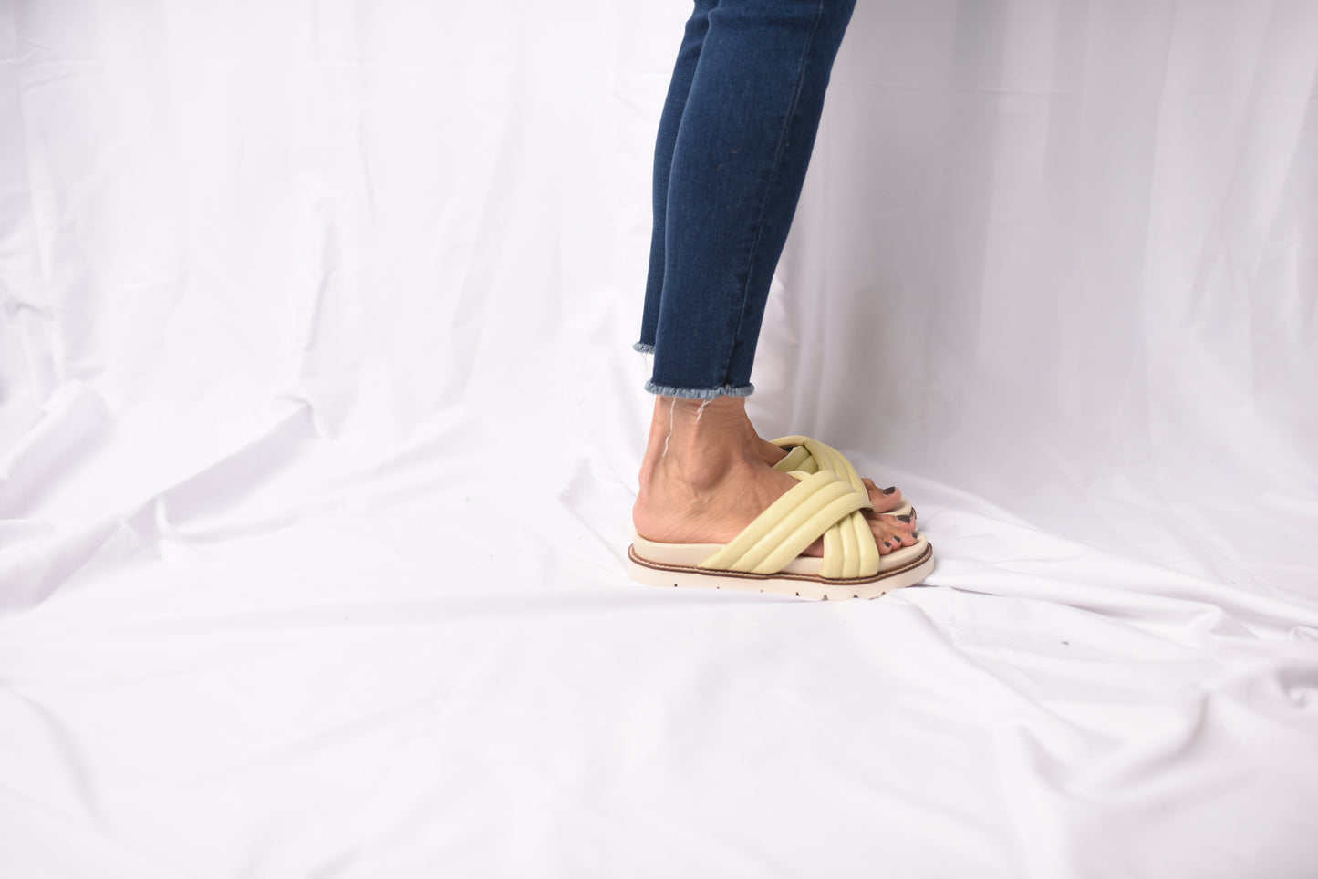 Grace Puff Strap Slide (Lime)