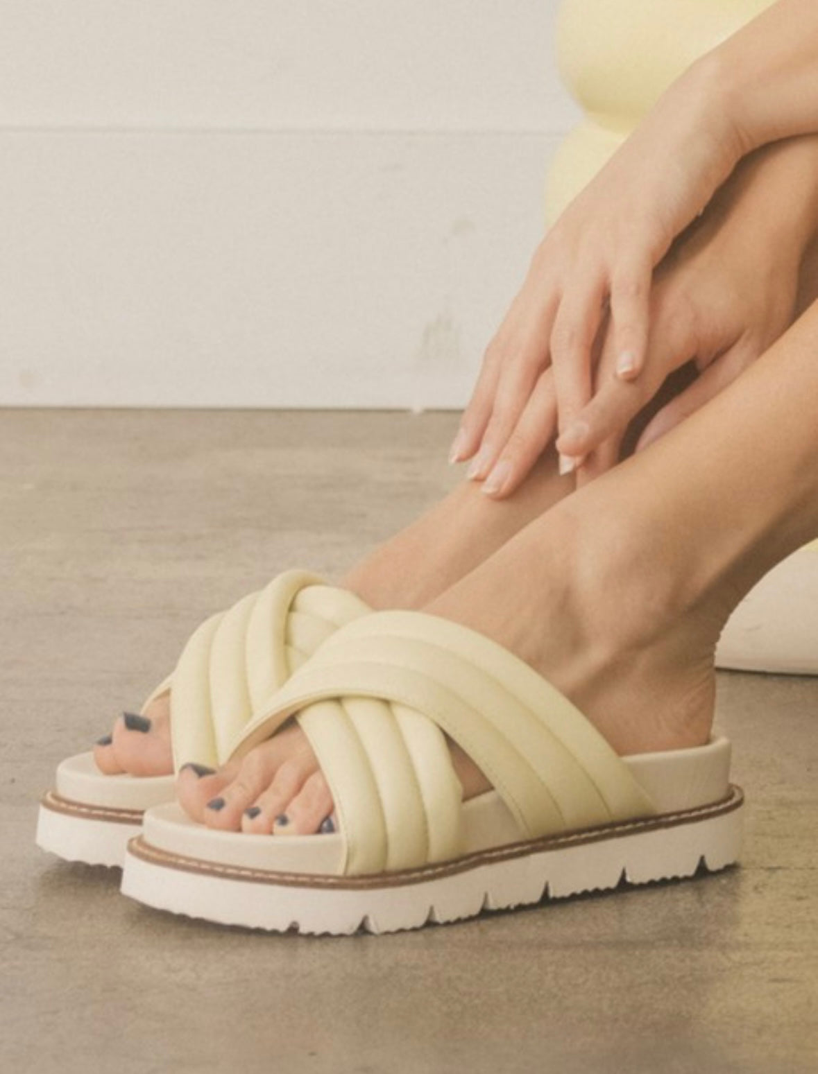 Grace Puff Strap Slide (Lime)