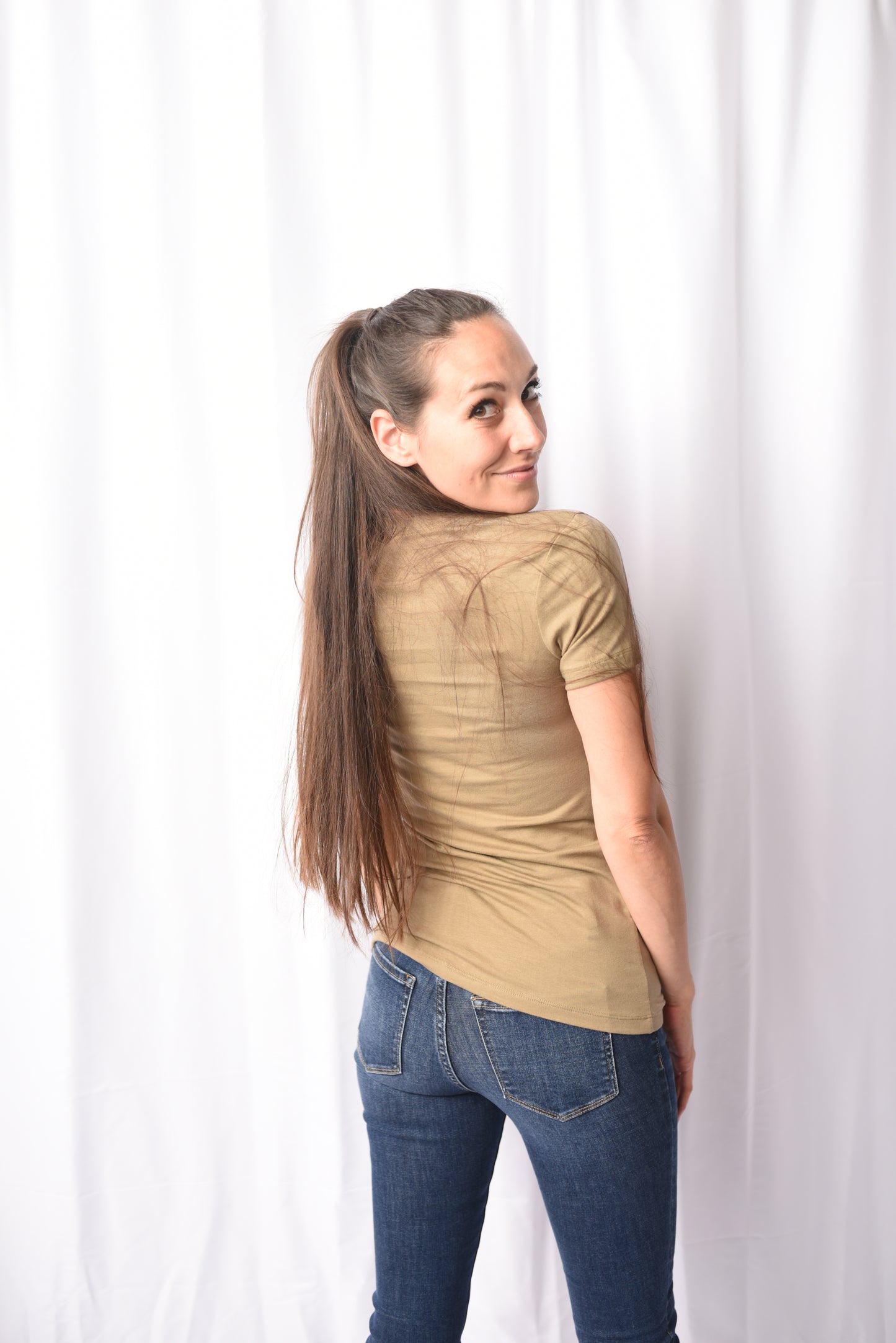 A Crew Neck Fitted White Tee