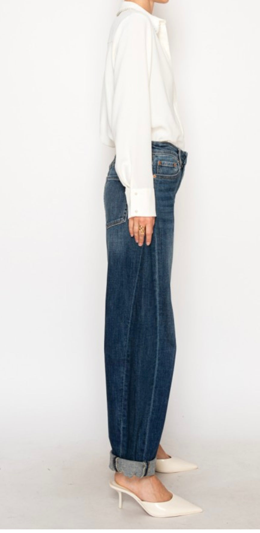 A Twisted Barrel Jean