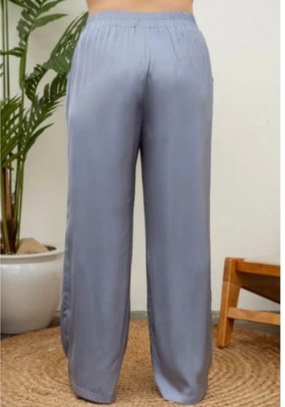 Curvy Silky Trouser