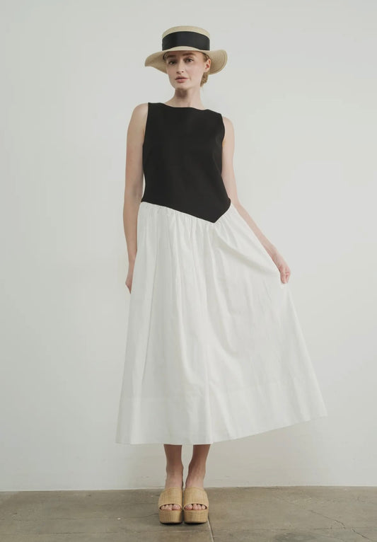 A Contrast Maxi