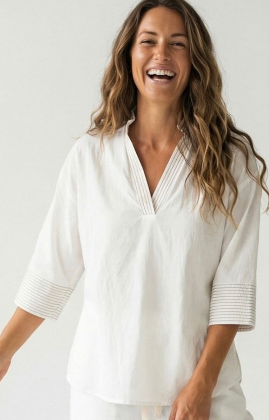 A V-neck 3/4 Blouse