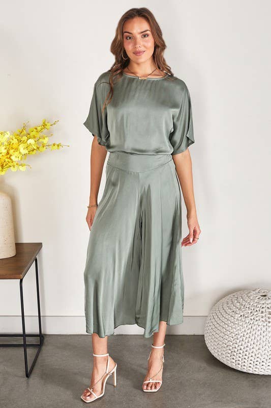 A Silky (SET) Blouse