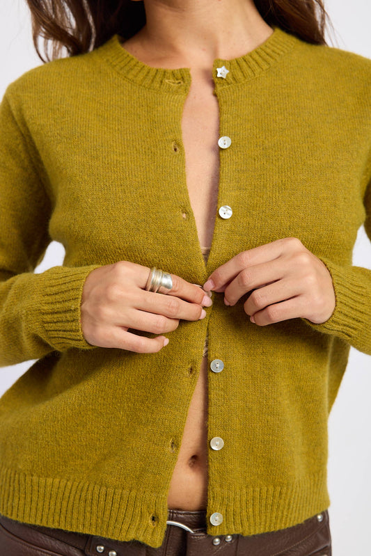 A DREAMY GREEN CARDI