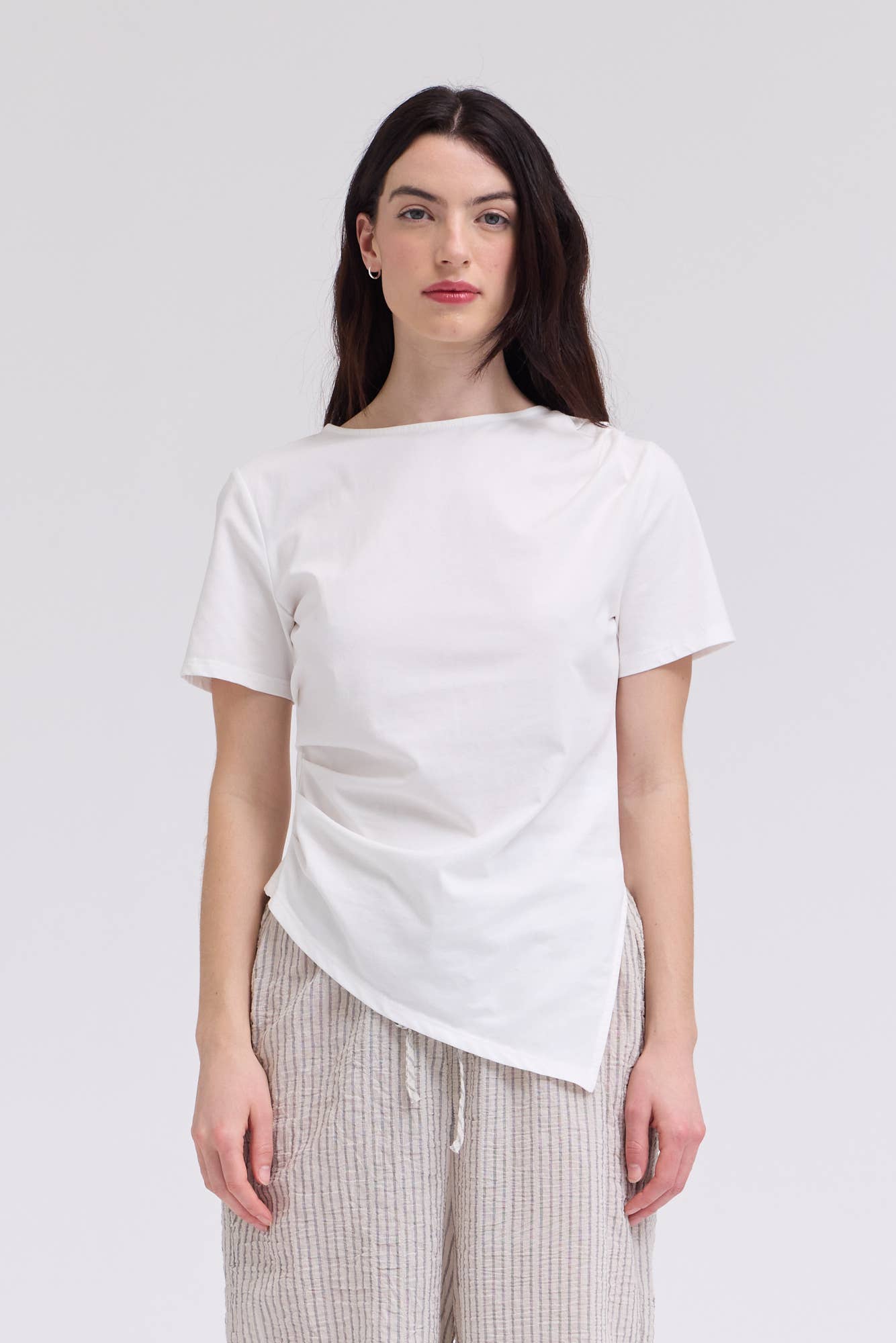 AN ASYMMETRIC JERSEY TEE