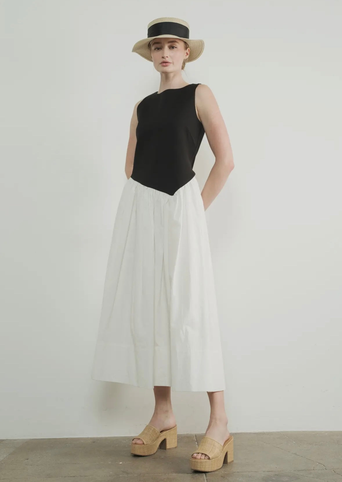 A Contrast Maxi