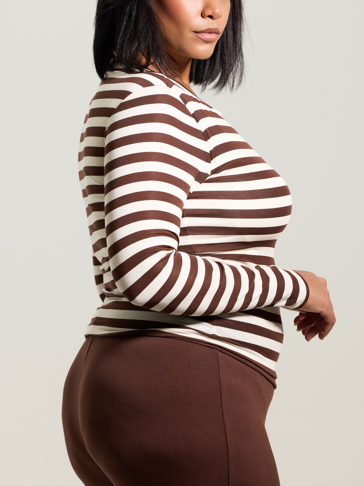 A Crew Neck Braless Long Sleeve