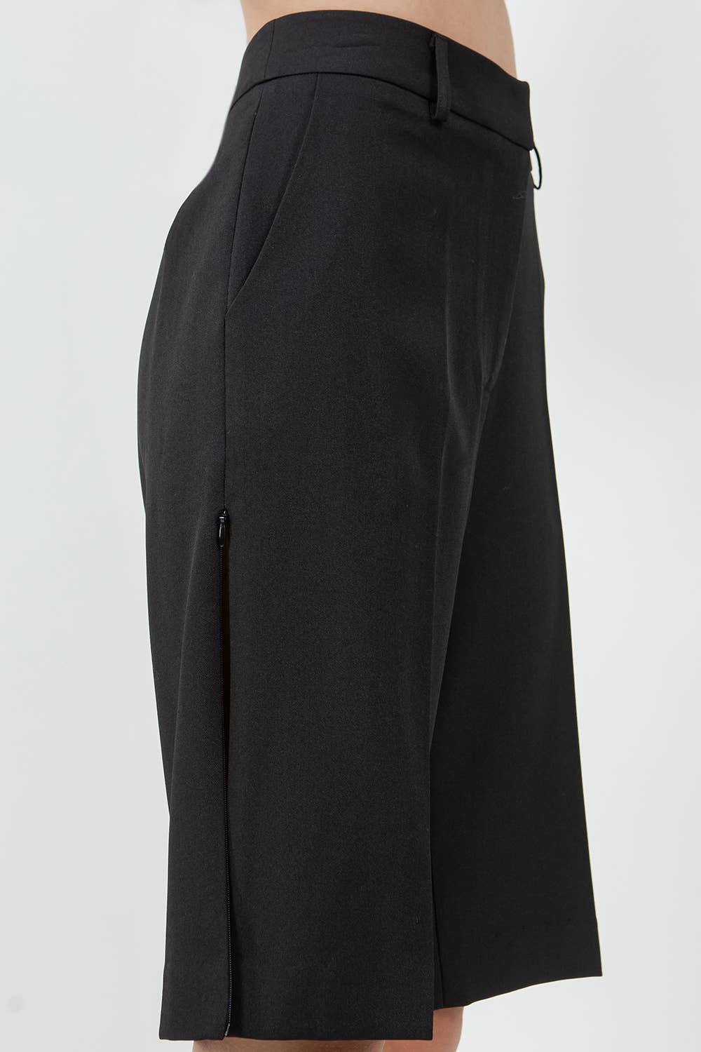 A Bermuda Short With SIDE ZIP