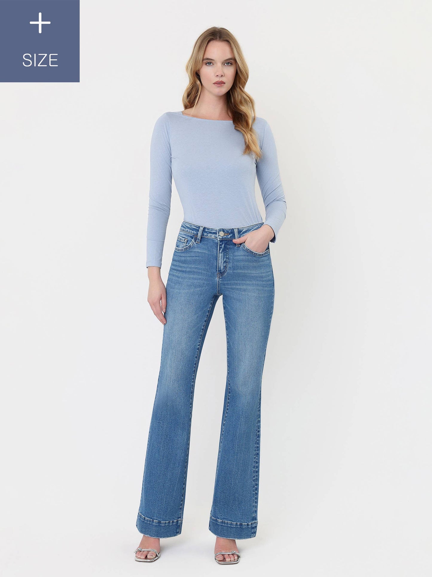 A CURVY HIGH RISE HEM RELAXED FLARE