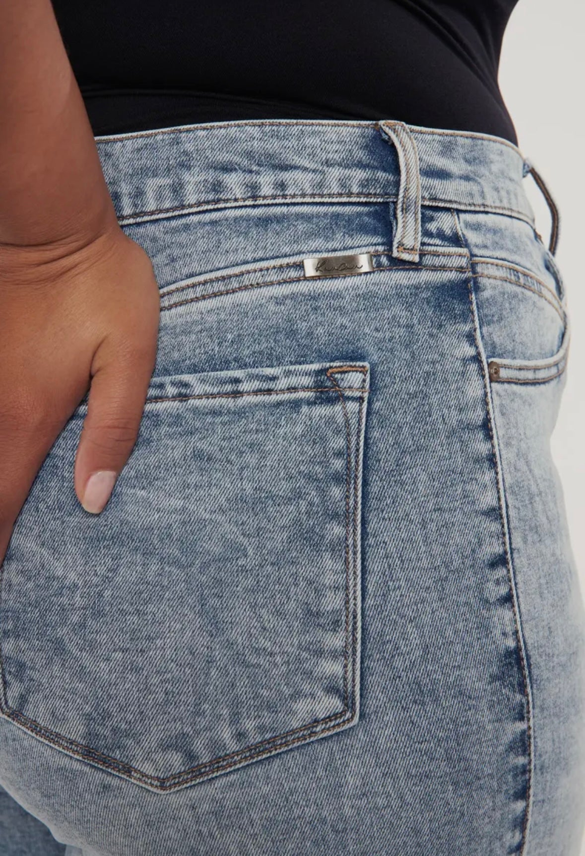 A Dreamy Curvy Jean