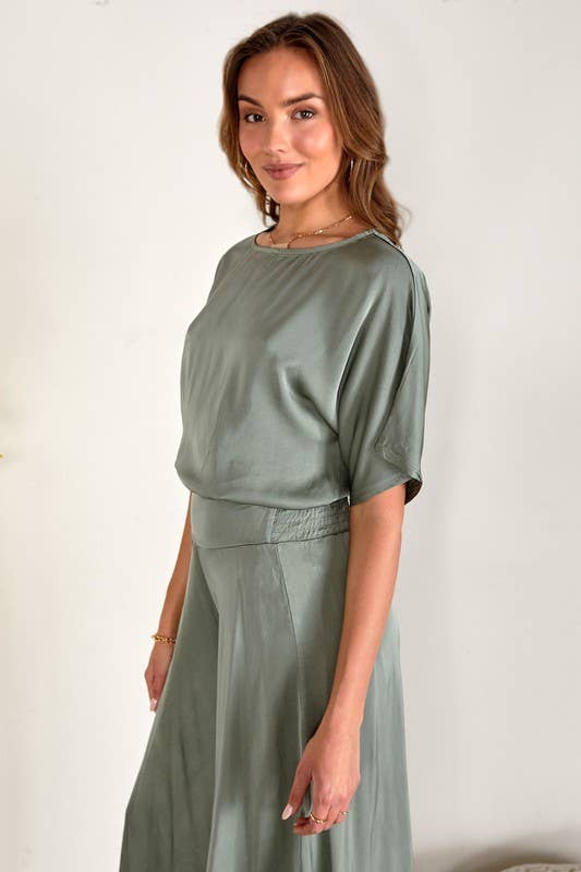 A Silky (SET) Blouse