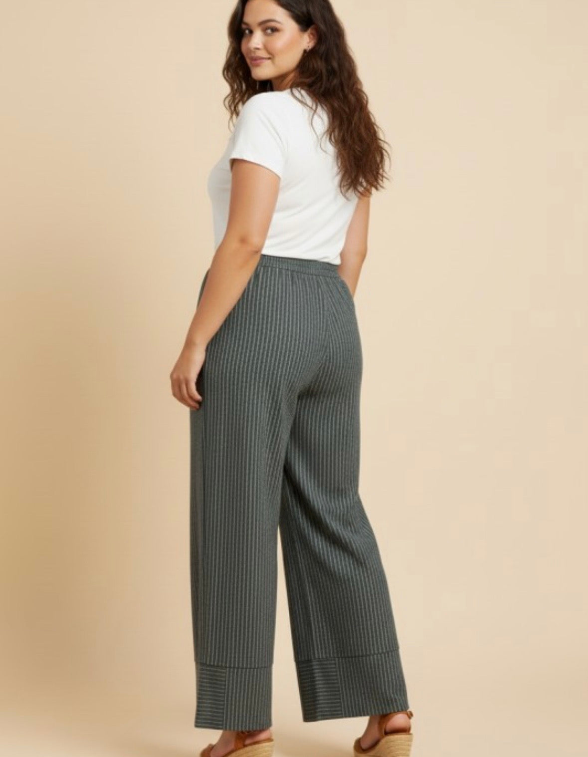 Contrast Hem Curvy Pant