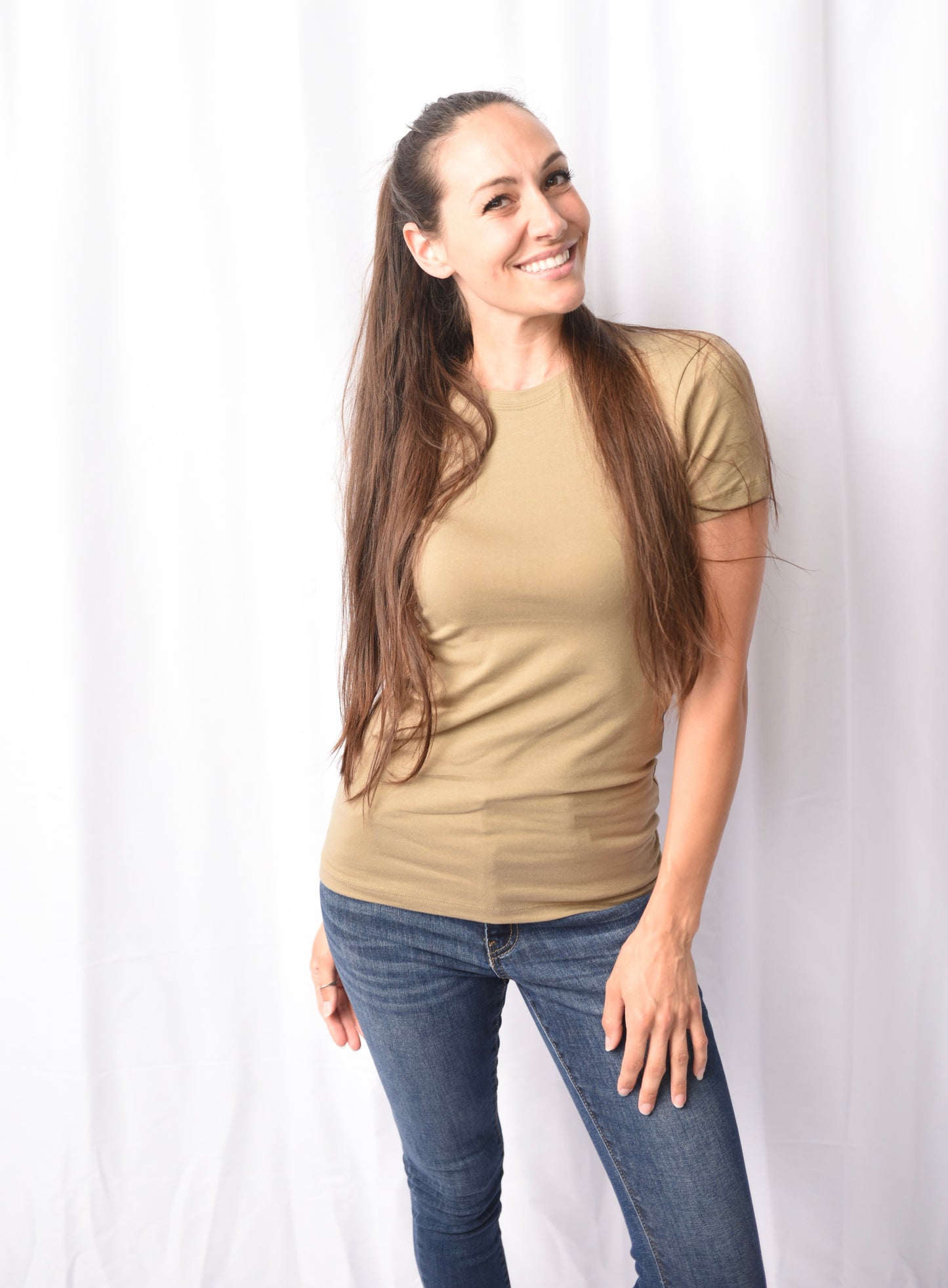 A Crew Neck Fitted White Tee