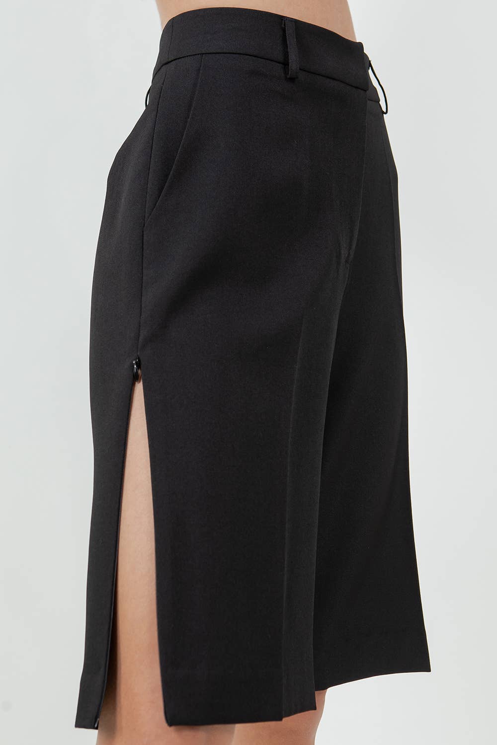 A Bermuda Short With SIDE ZIP