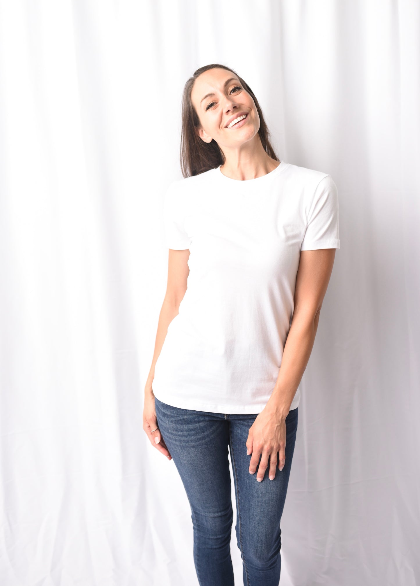 A Crew Neck Fitted White Tee