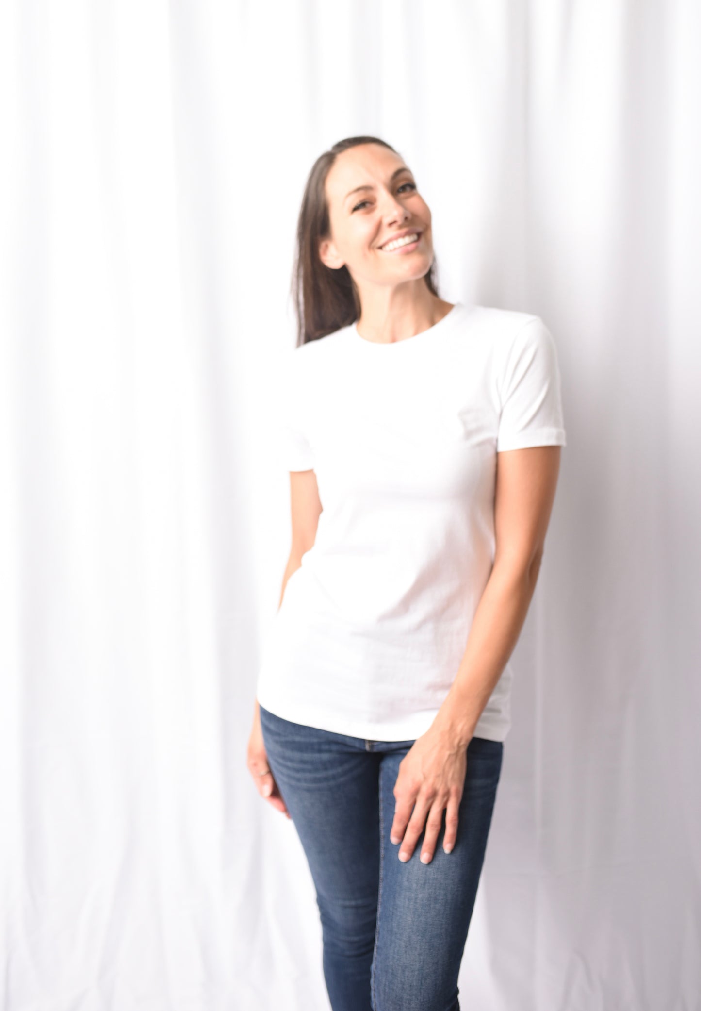 A Crew Neck Fitted White Tee