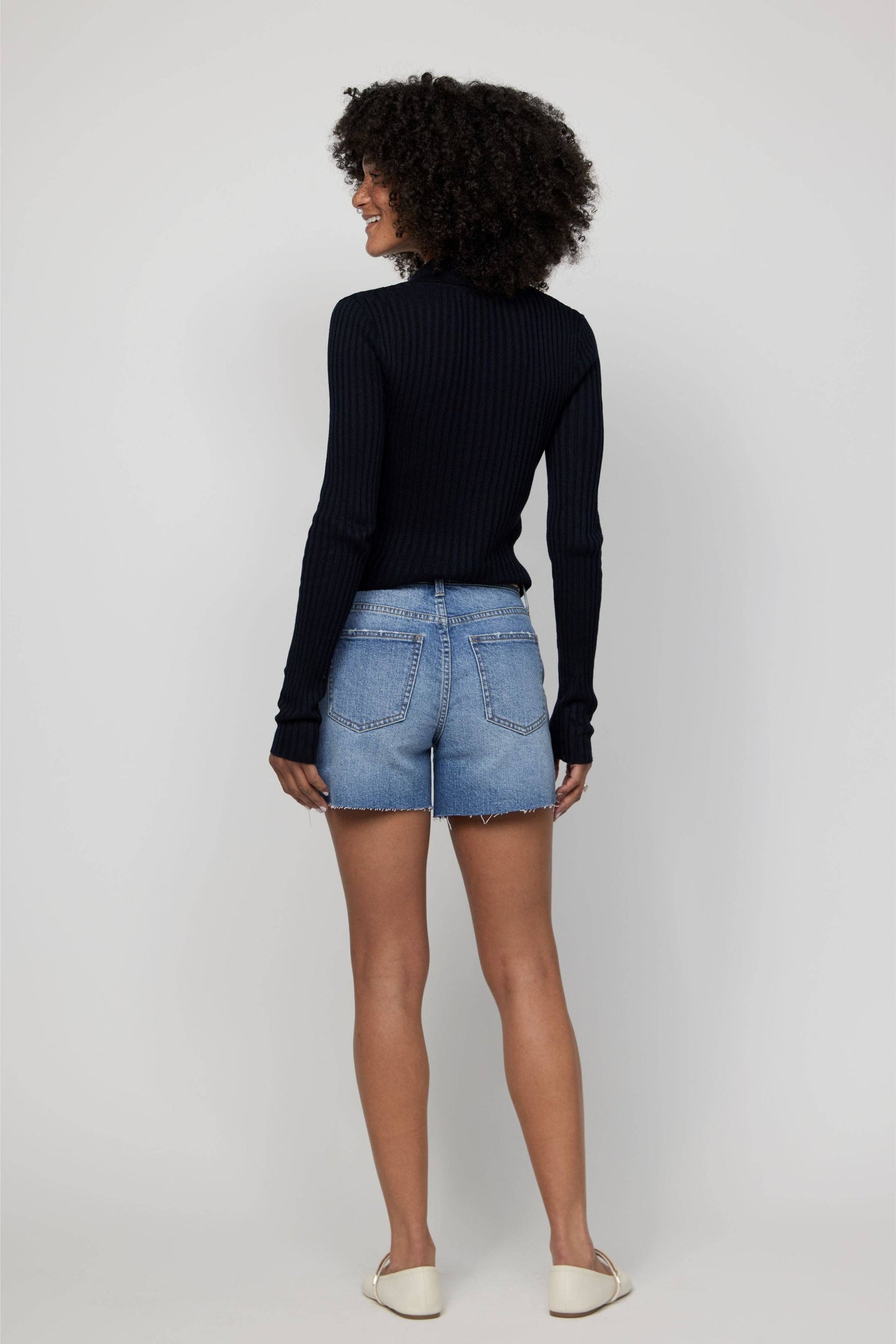 A High Rise Jean Short (CURVY)