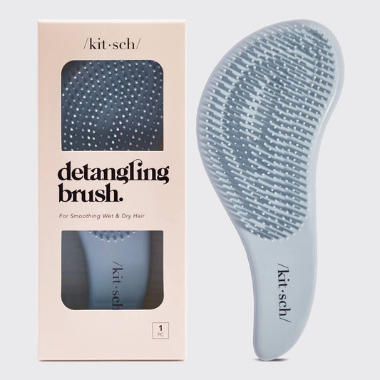 A 👶🏼🩵 Detangling Brush LOL