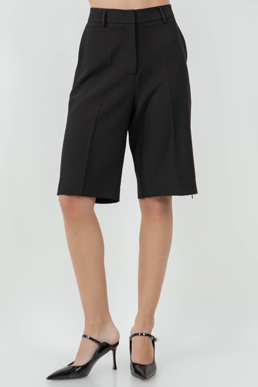 A Bermuda Short With SIDE ZIP