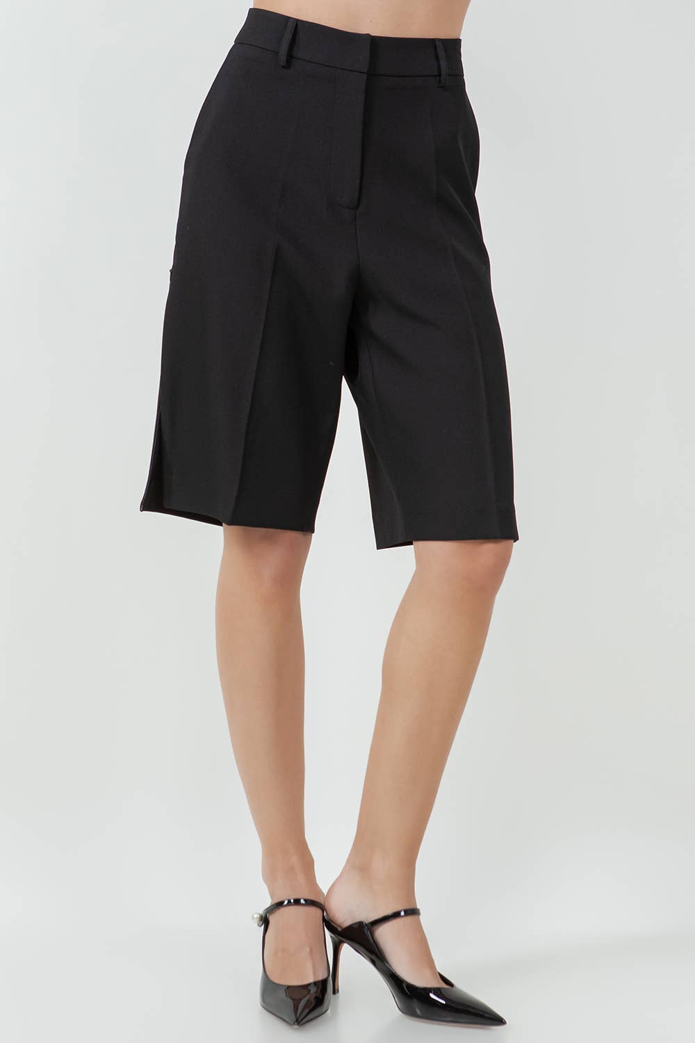 A Bermuda Short With SIDE ZIP