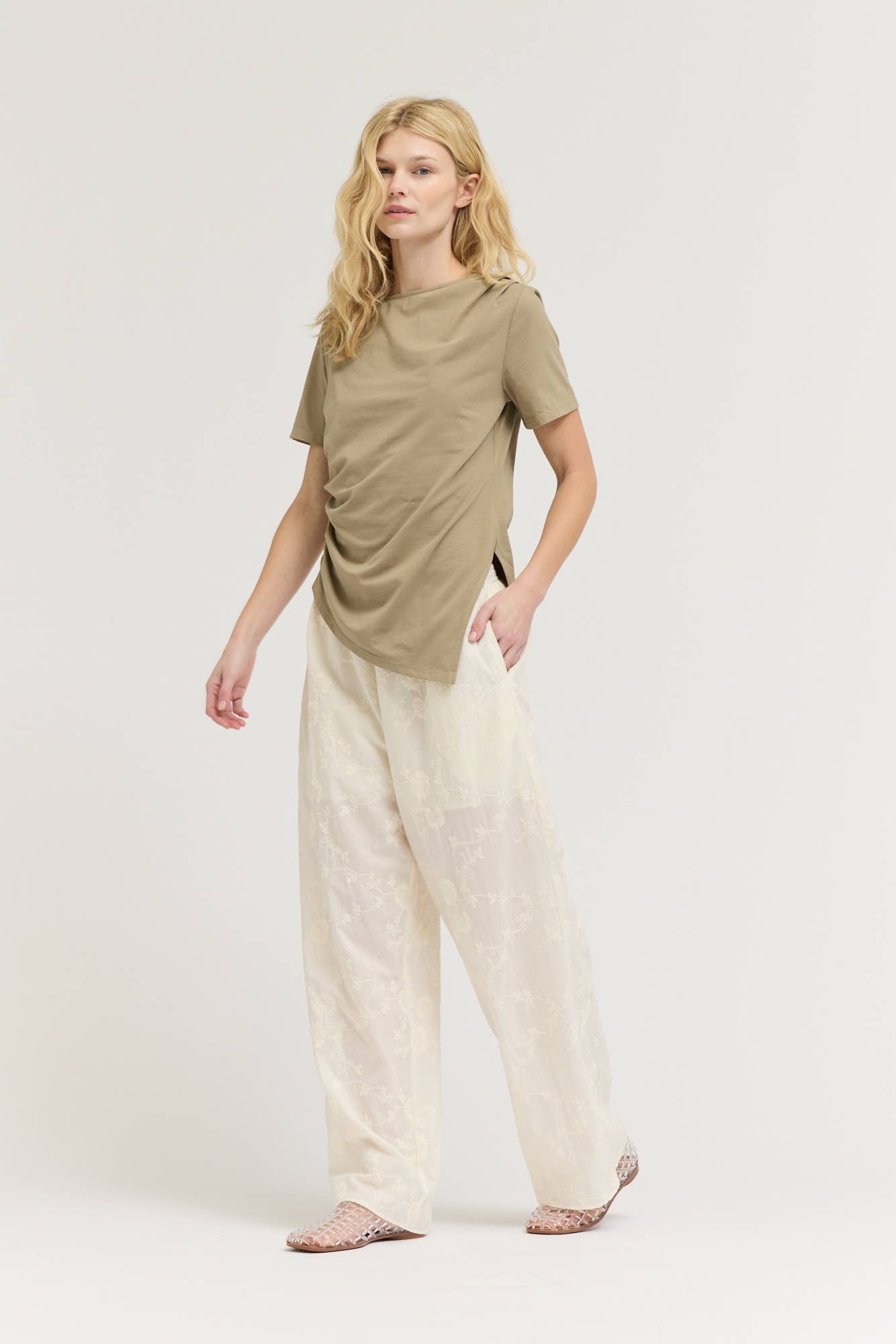 AN ASYMMETRIC JERSEY TEE