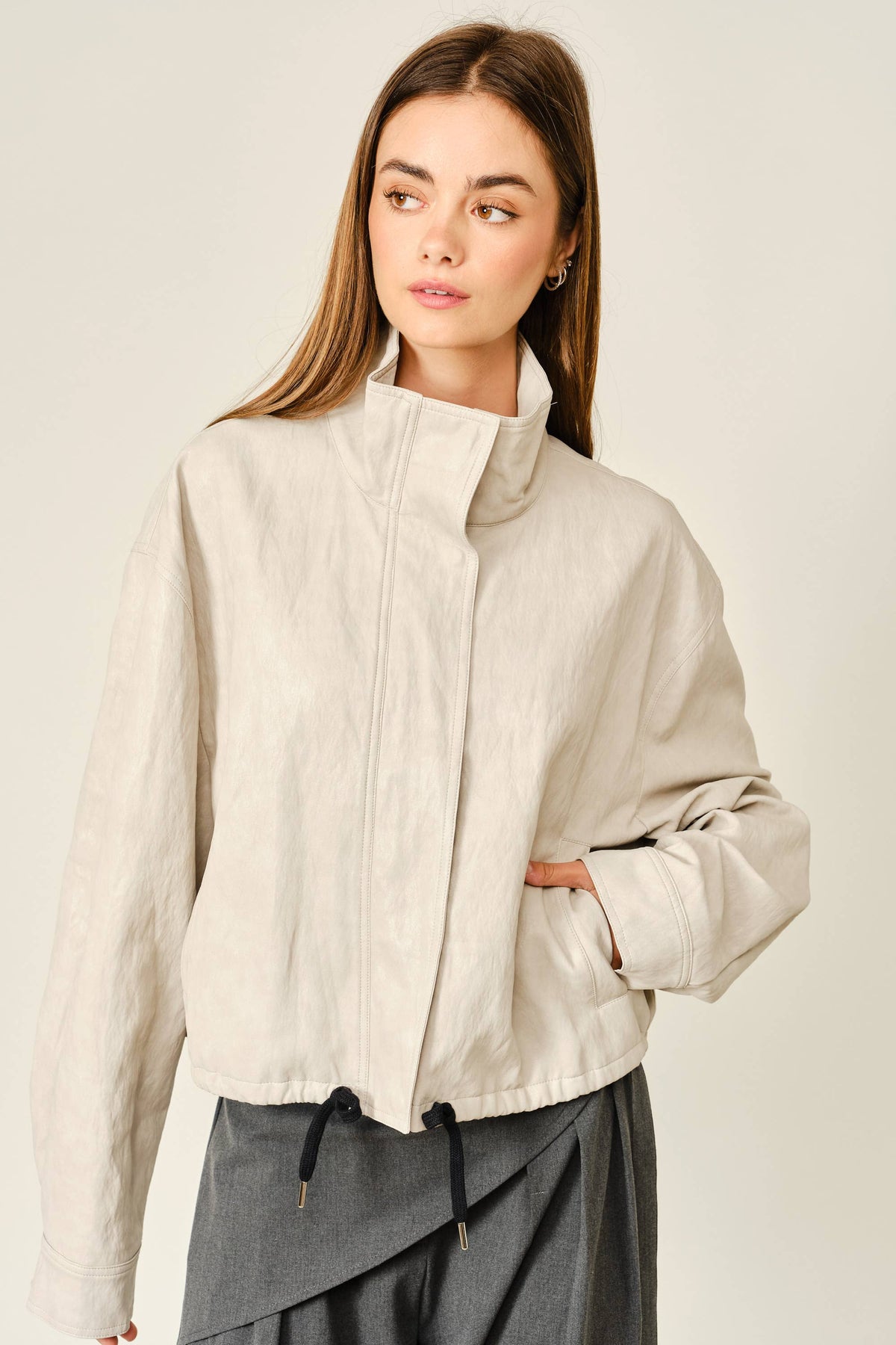 AJJ6432 VEGAN LEATHER TURTLENECK BOMBER JACKET