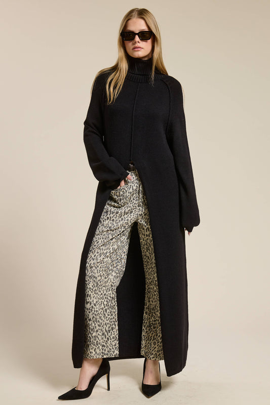 A Turtleneck Maxi Tunic (CURVY)